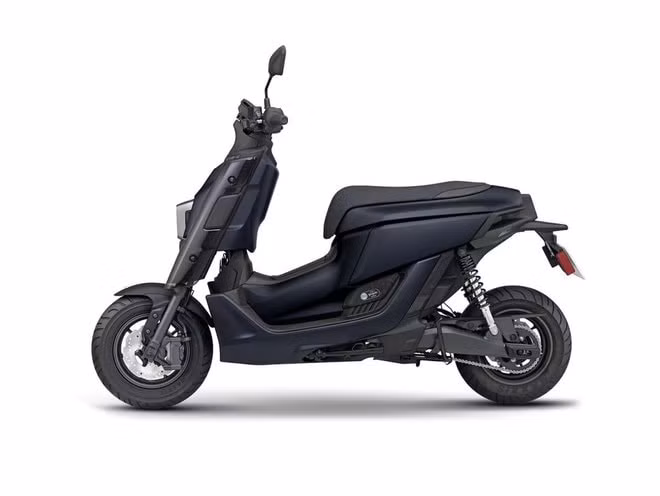xe may dien yamaha emf ra mat gia ban tu 3578 usd hinh 1