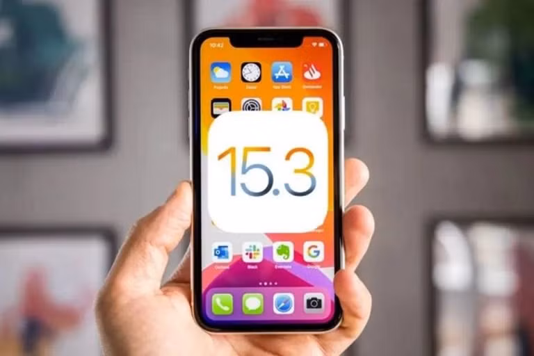 apple ra mat ban cap nhat ios 153 giup va loi bao mat nghiem trong tren safari hinh 1