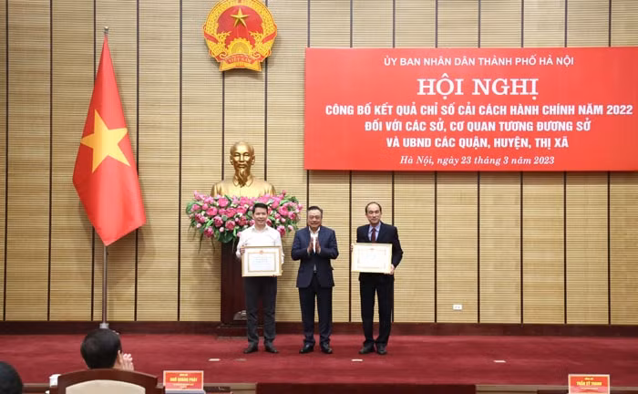 chu tich ha noi cai cach hanh chinh la nhiem vu trong tam xuyen suot hinh 1