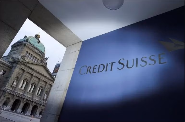 cau chuyen cua credit suisse va svb chuyen gi dang xay ra voi ngan hang toan cau hinh 1