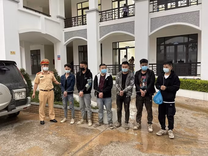 nhập cảnh trái phép