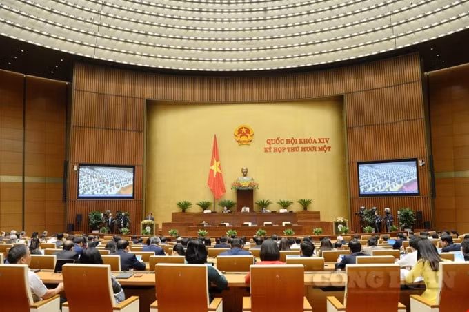 Trước đó, chiều 30/3/2021, Quốc hội họp phiên toàn thể tại hội trường, biểu quyết thông qua Luật Phòng, chống ma túy.