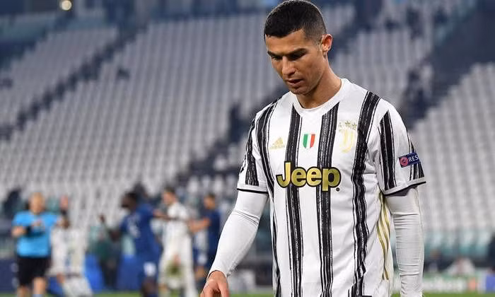 Siêu sao Ronaldo chán nản, muốn rời Juventus ở hè 2021. Ảnh: internet