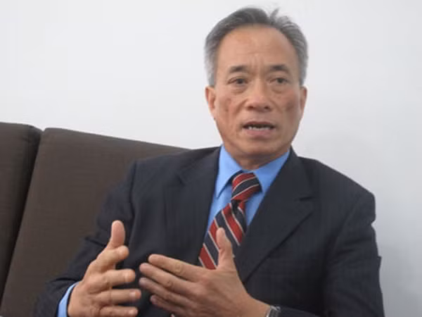 Chuyên gia Kinh tế Nguyễn Trí Hiếu.