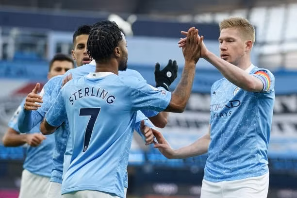 Bộ đôi De Bruyne và Sterling tỏa sáng mang về thắng lợi cho Man City. Ảnh: thethao247.vn