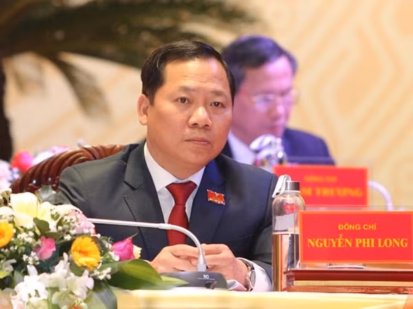Ông Nguyễn Phi Long, Chủ tịch UBND tỉnh Bình Định