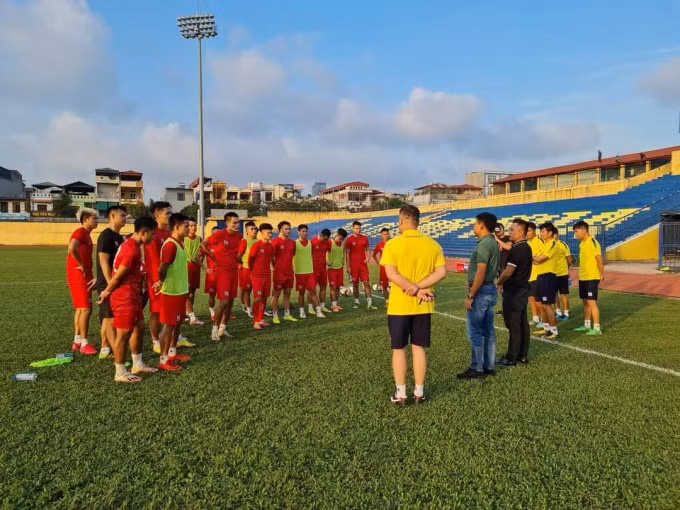 Đảm bảo an toàn để các cầu thủ bóng đá yên tâm tập luyện, thi đấu và cống hiến cho bóng đá tỉnh nhà, giành được những thành tích cao nhất.
