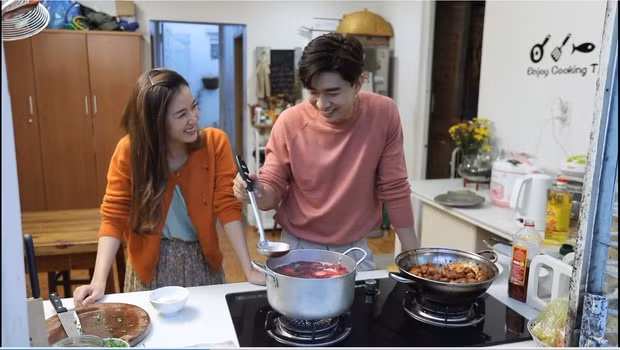 Trước mặt Midu, Chi Dân khẳng định anh đang độc thân và muốn tìm hiểu cô nàng
