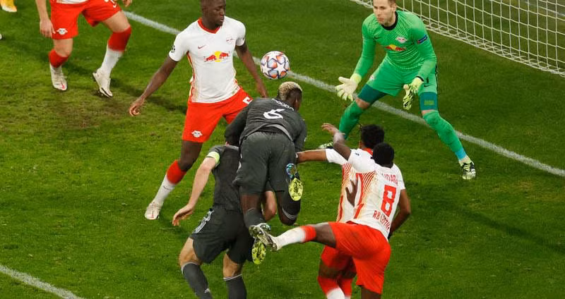 Tiền vệ Pogba ghi bàn đẹp mắt. Ảnh: thethaovanhoa.vn