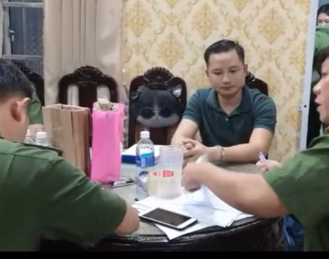 Lê Thái Phong, con trai ông Thiện 