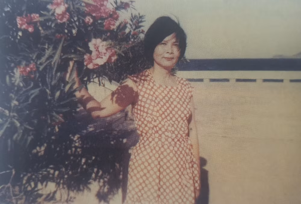 xuc dong truoc nhung buc thu thi si xuan quynh gui luu quang vu hinh 5