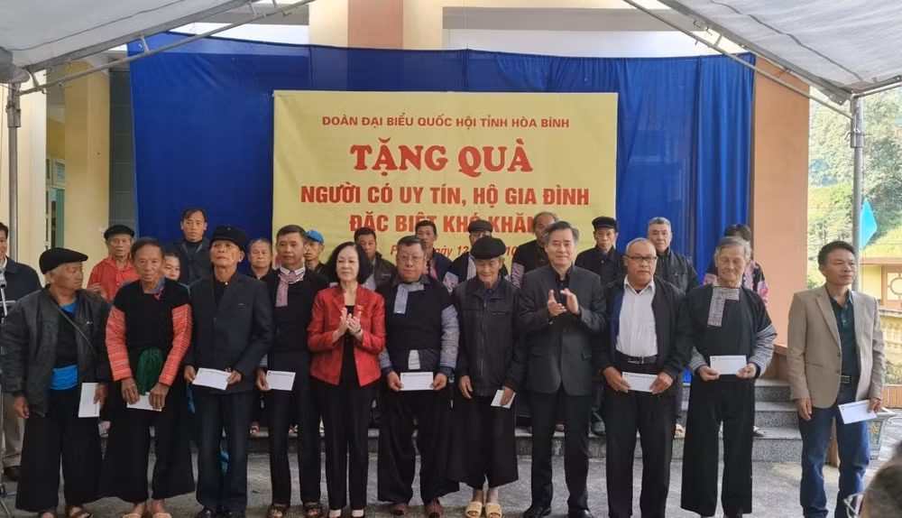 cu tri kien nghiquoc hoi xem xet co mot bo sach giao khoa cap tieu hoc chung thong nhat hinh 2