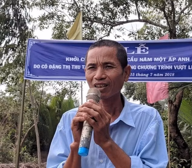 nguoi dan ong voi so thich ky la xay tram cay cau khong lay dong nao hinh 1