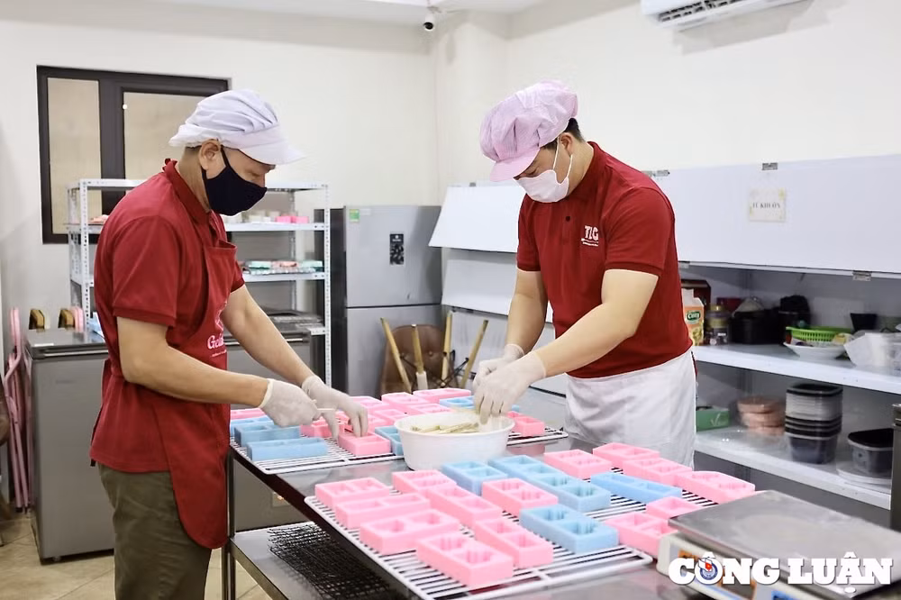 doc dao nhung que kem mo phong cac dia danh noi tieng o ha noi hinh 1