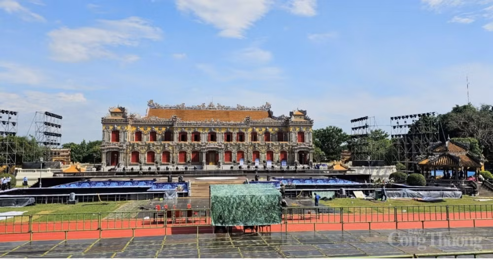 san sang cho festival nghe thuat quoc te hue 2024 hinh 1