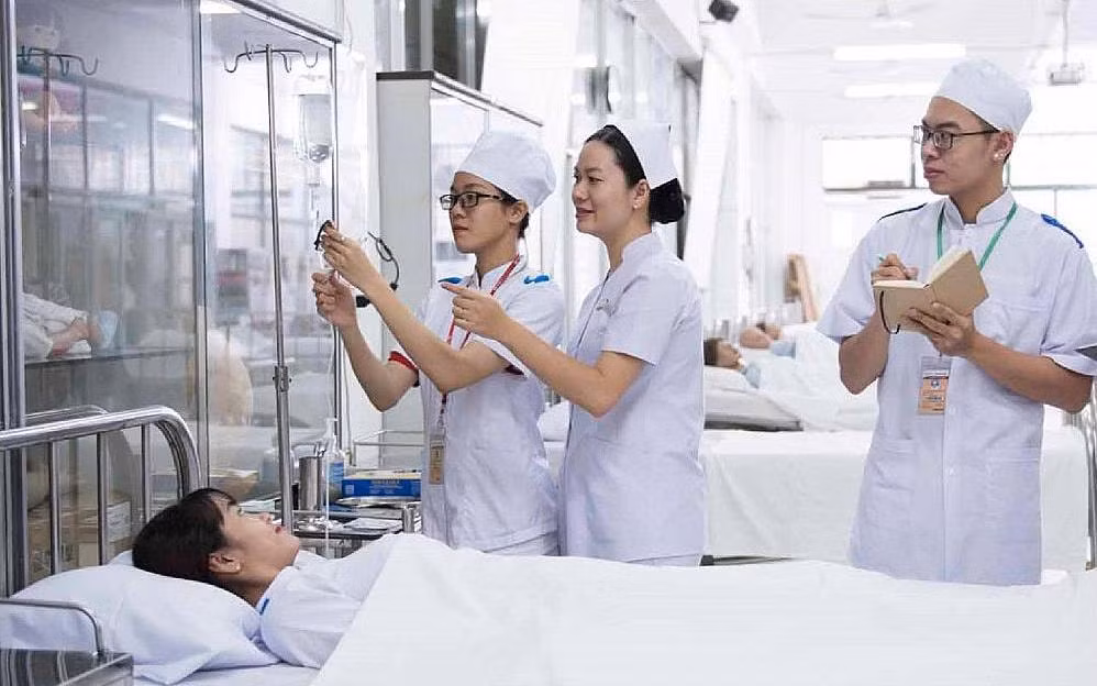 tp hcm hoc phi nganh rang ham mat y khoa len den hon 200 trieu dong nam hinh 1