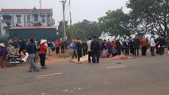 Hiện trường vụ tai nạn khiến 7 người tử vong. Ảnh: T.P