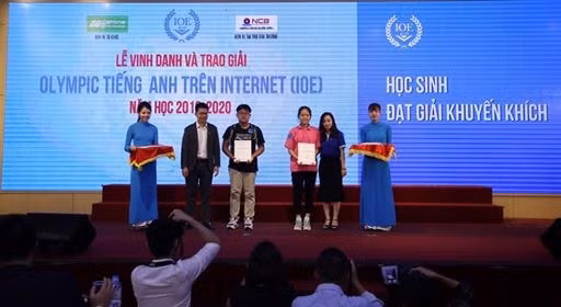 Những học sinh đạt giải khuyến khích. Ảnh: internet.