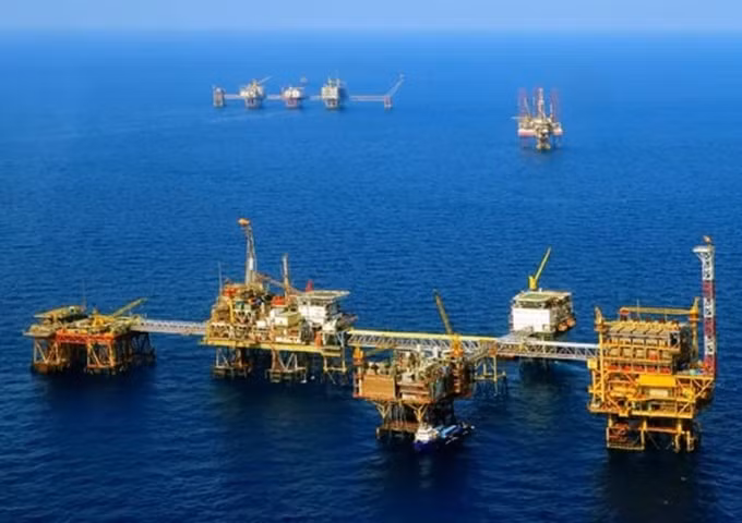 Giá xăng dầu hôm nay 20/7 tiếp tục giảm. Ảnh minh họa.