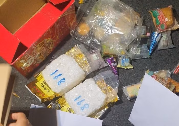 bat doi tuong mua ma tuy tu tphcm ve ca mau ban lai kiem loi hinh 1
