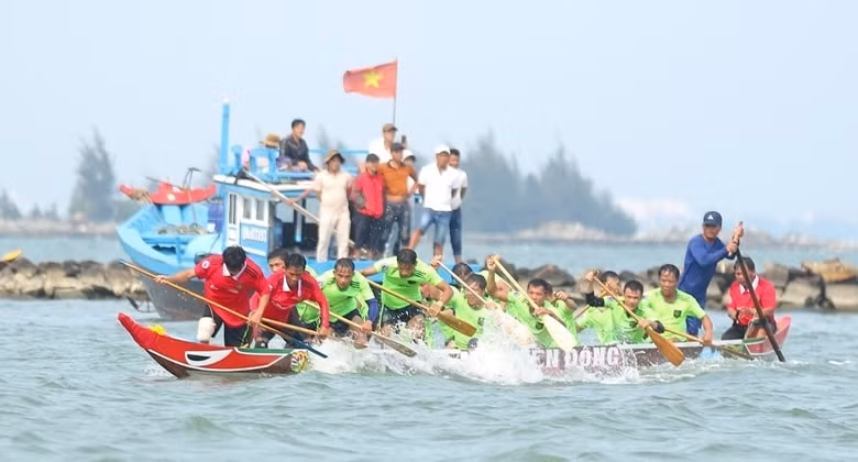 giai dua thuyen truyen thong da nang tro lai sau 5 nam tam ngung hinh 1