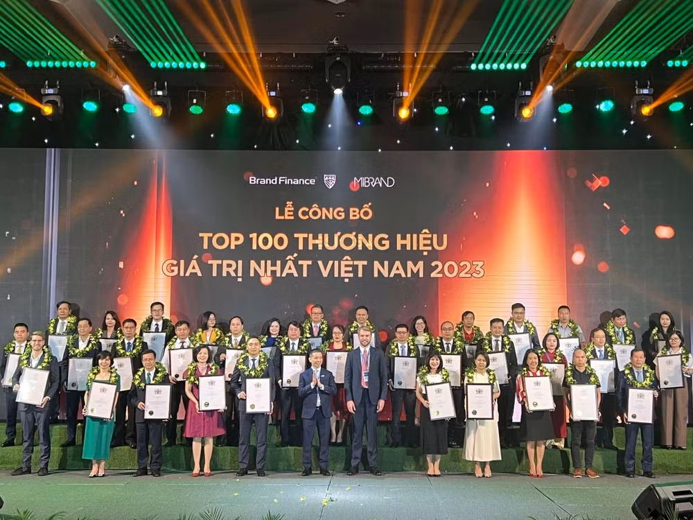 vietjet la mot trong 100 thuong hieu gia tri nhat viet nam hinh 2