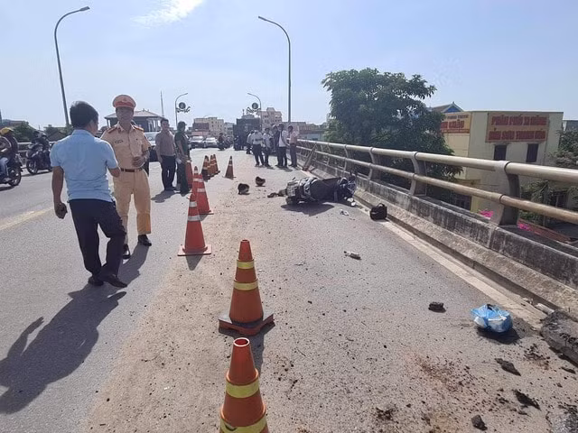 quang binh hai nu giao vien thuong vong khi di tap huan hinh 1