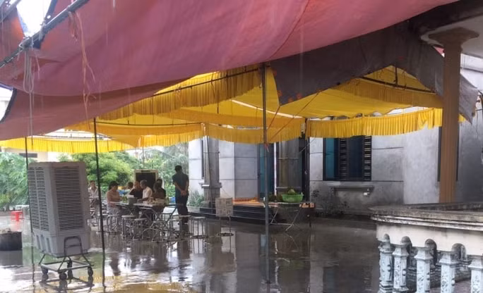 ke ra tay sat hai gia dinh em vo khai gi tai co quan cong an hinh 1