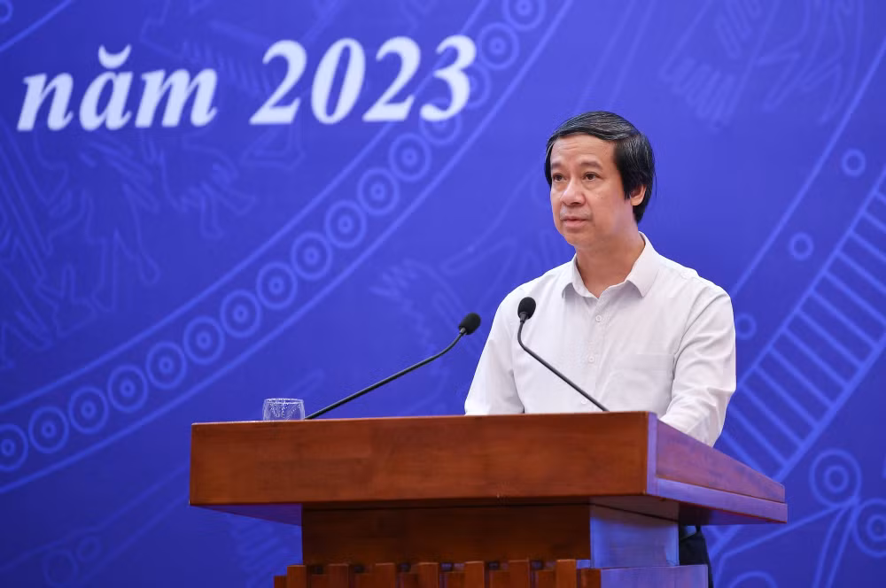thu tuong pham minh chinh du hoi nghi truc tuyen trien khai nam hoc moi 2023 2024 hinh 2