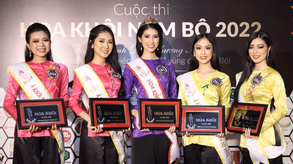 ban to chuc cuoc thi hoa khoi nam bo nam 2022 bi xu phat hinh 1