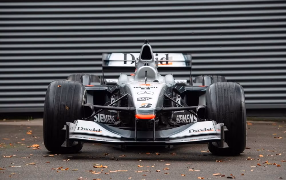 xe dua mclaren mp4 16 doi 2001 duoc rao ban gia 2 trieu usd hinh 3