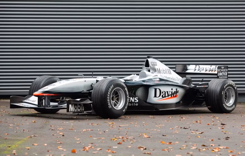 xe dua mclaren mp4 16 doi 2001 duoc rao ban gia 2 trieu usd hinh 1