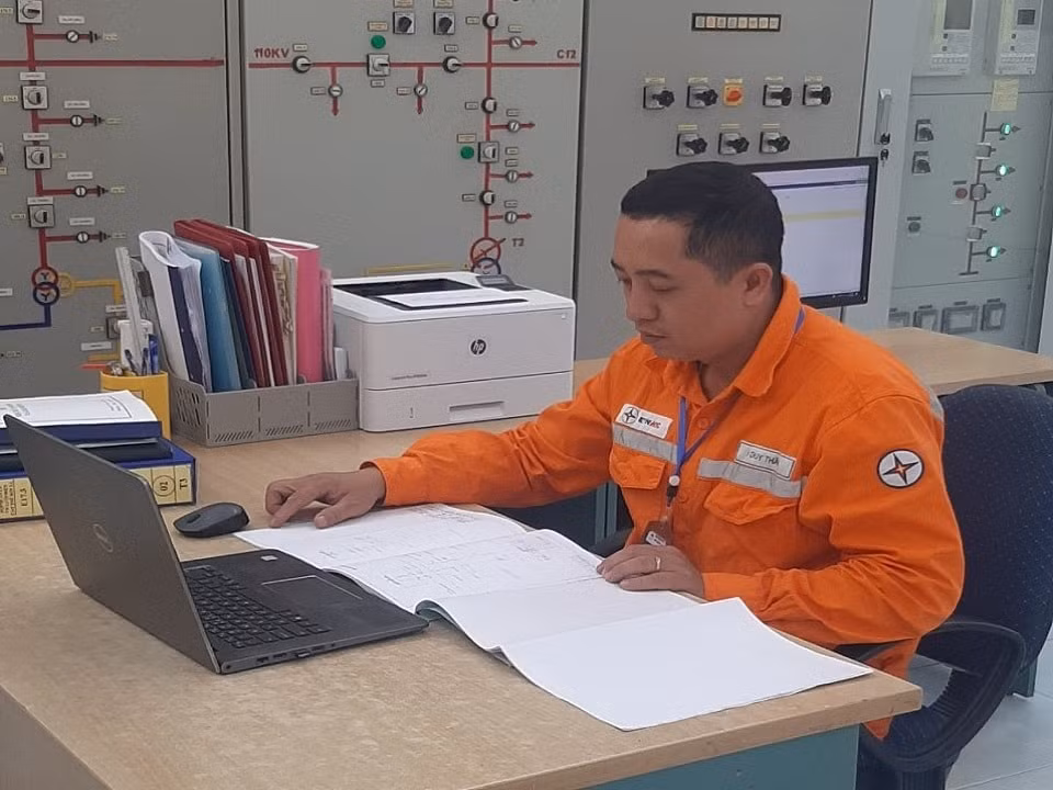 nguoi cong nhan trao gui nhung yeu thuong tham lang hinh 4