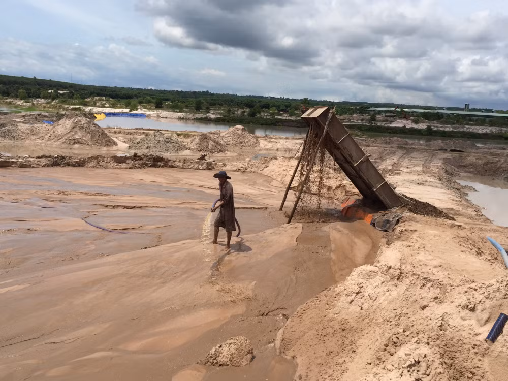 9 loai khoang san duoc de xuat dua vao du tru quoc gia hinh 1