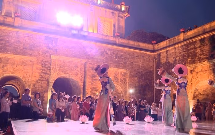 ha noi duoc vinh danh diem den du lich hang dau the gioi hinh 2