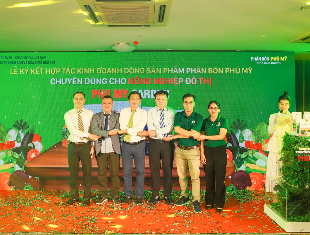phan bon phu my ra mat dong san pham chuyen dung cho nong nghiep do thi hinh 3