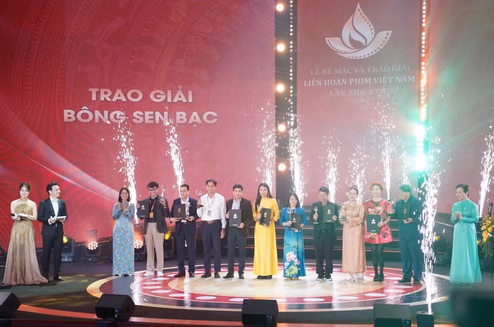 Ảnh màn hình 2025-11-25 lúc 22.43.26