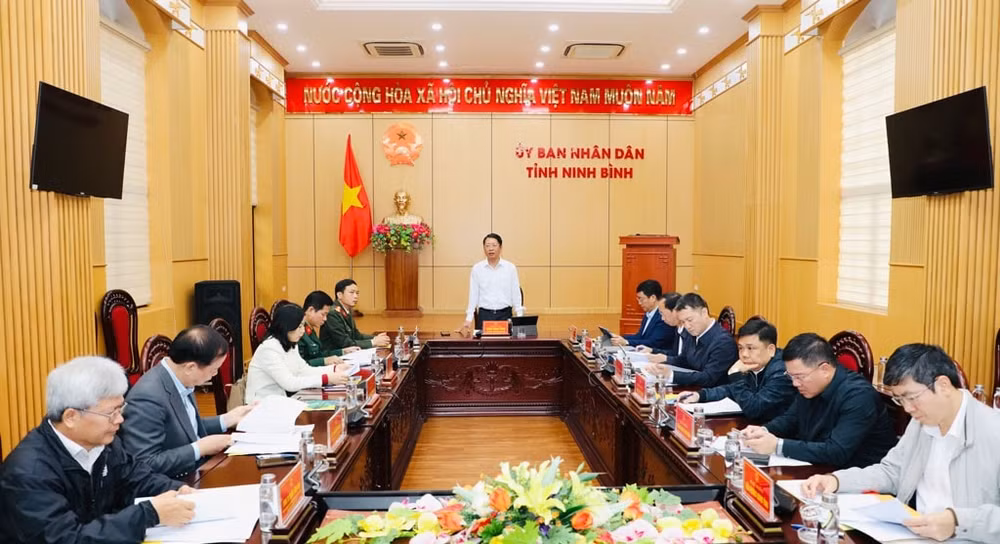 ninh.jpg