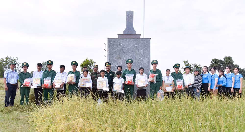 campuchia-an-giang-2.jpg