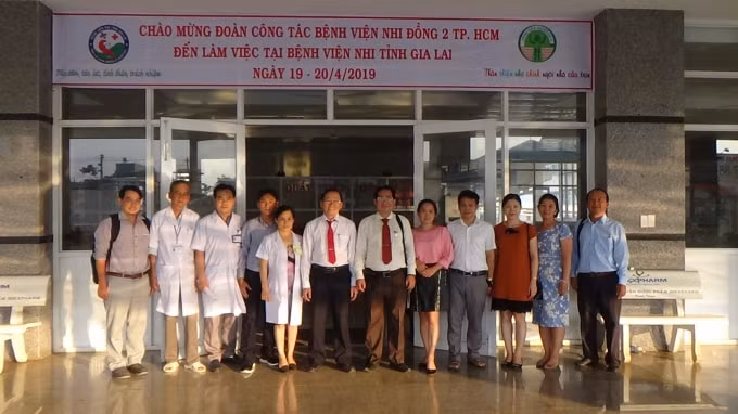 Hình ảnh Đoàn công tác Bệnh viện Nhi đồng 2 TP. HCM đến làm việc tại Bệnh viện Nhi tỉnh Gia Lai (Ảnh BV)