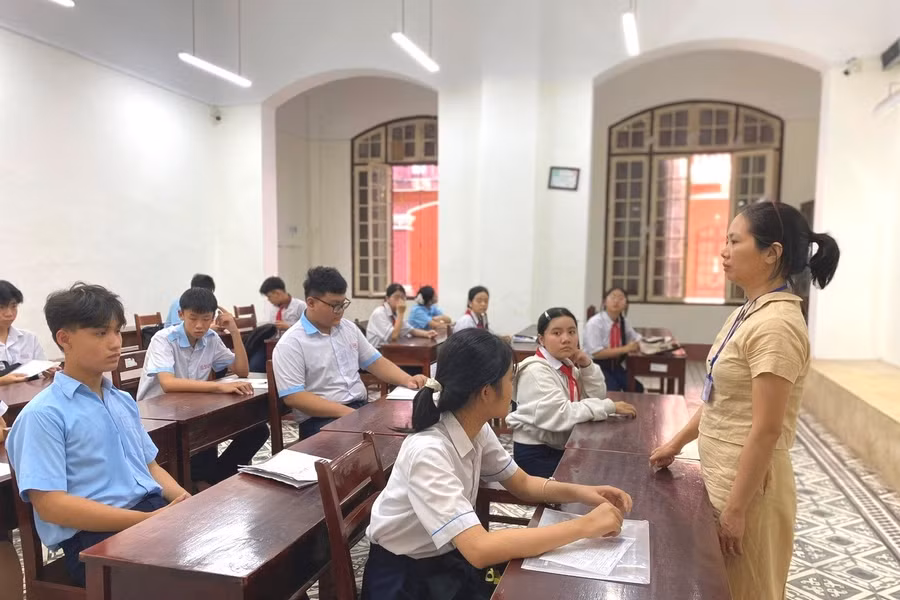 Đồng Tháp – Tuyên Quang – Lào Cai – Huế cùng bước vào môn thi Ngữ văn kỳ thi lớp 10