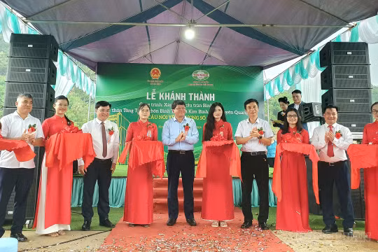 Nhựa Tiền Phong khánh thành cầu nối yêu thương số 119 tại Tuyên Quang.