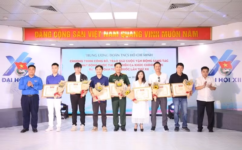 su menh thanh nien la ca khuc chinh thuc cua dai hoi doan toan quoc xii hinh 5