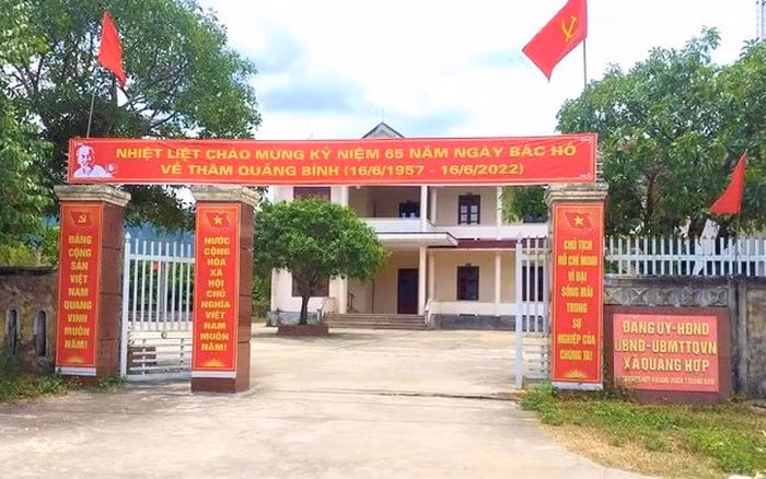 quang binh chu tich xa quang hop bat ngo xin thoi giu chuc vu dang dam nhiem hinh 1