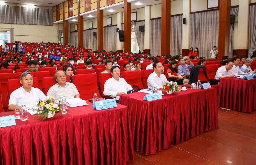 bao chi phai thuc su tro thanh phuong tien giam sat phan bien xa hoi hieu qua hinh 5