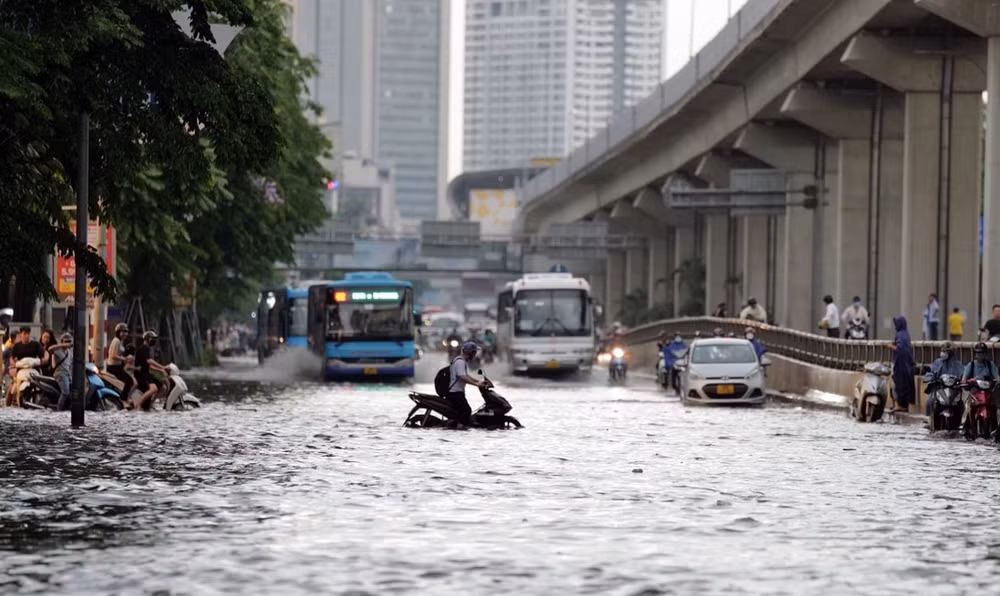 chuyen gia goi y cach chong ngap sau mua lon cho ha noi hinh 1