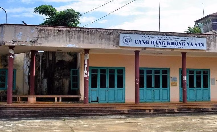 thu tuong dong y voi de nghi nang cap cang hang khong na san son la hinh 2