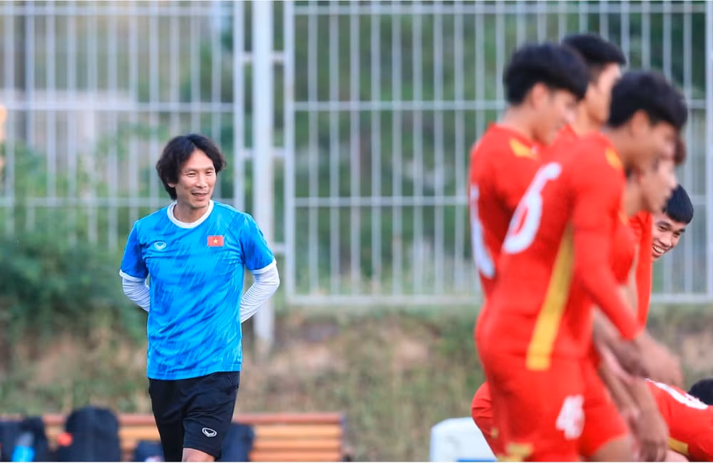 hlv gong oh kyun tiep tuc cong tac chuan bi luc luong cho u23 viet nam hinh 3