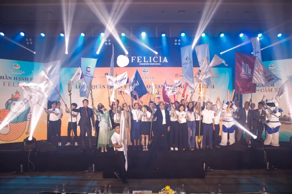 hon 500 chien binh tham du le ra quan du an felicia oceanview apart hotel da nang hinh 2