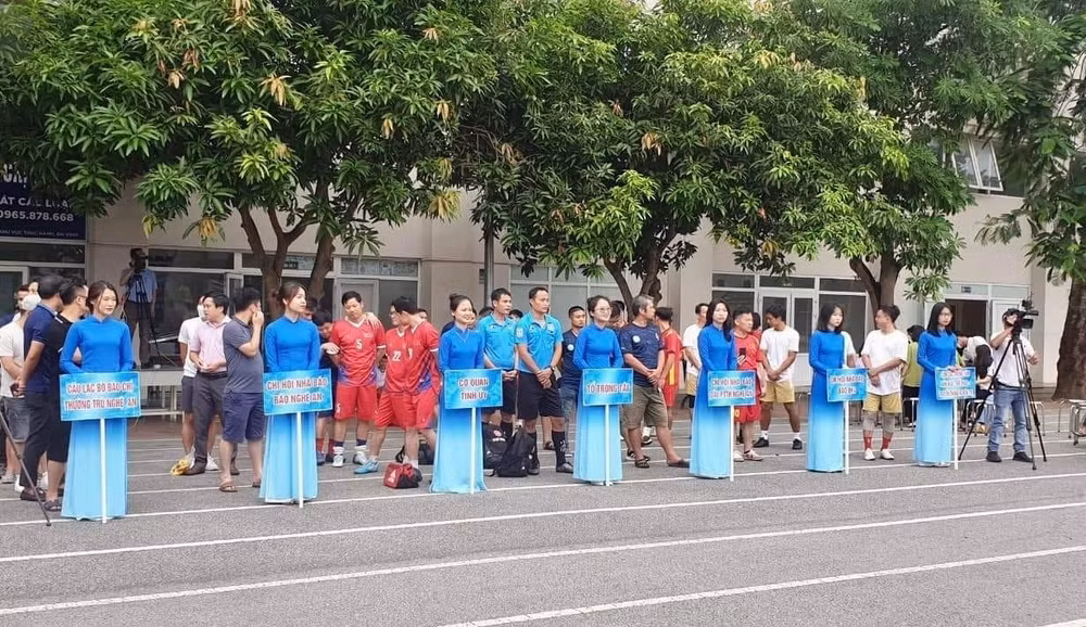 6 doi bong tranh tai giai bong da cup hoi nha bao nghe an lan thu x hinh 2